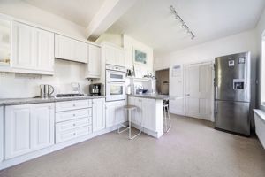 Kitchen- click for photo gallery